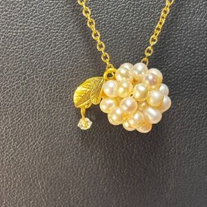 Necklace Vintage Gold Tone Intricate Detail on Leaf and Faux Pearl